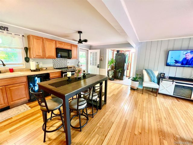 21 Woodycrest Trail, Monroe, NY 10950