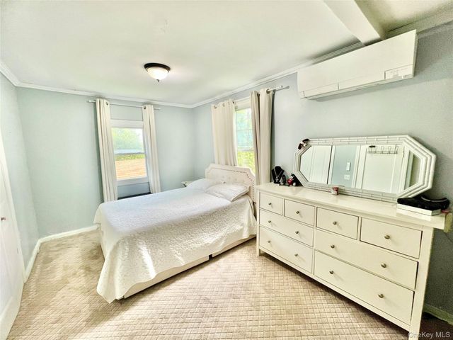 21 Woodycrest Trail, Monroe, NY 10950