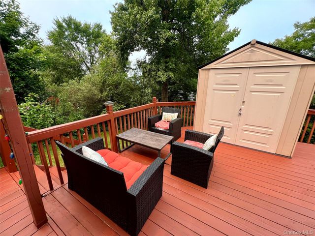 21 Woodycrest Trail, Monroe, NY 10950
