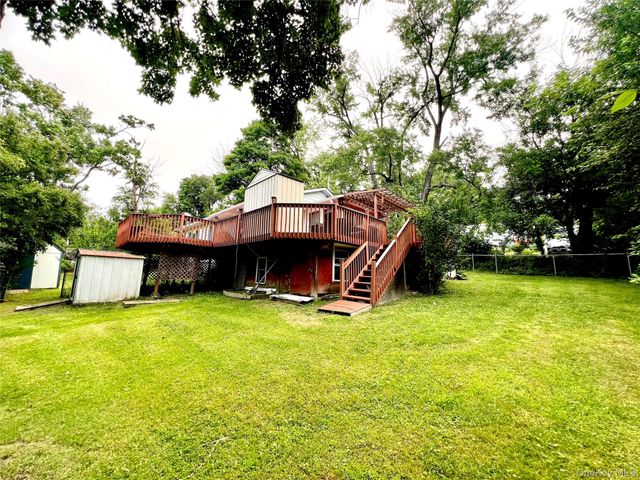21 Woodycrest Trail, Monroe, NY 10950