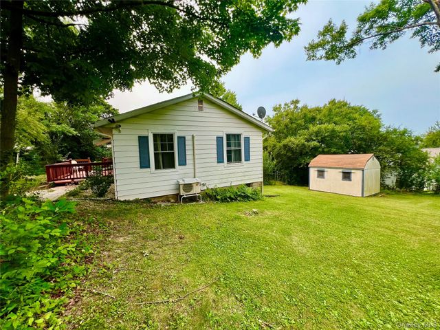 21 Woodycrest Trail, Monroe, NY 10950