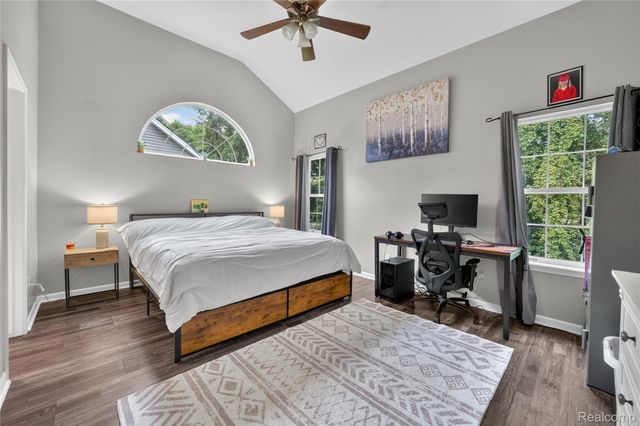 16130 Aspen Hollow Drive, Fenton Charter Township, MI 48430
