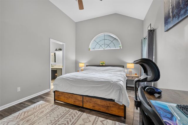 16130 Aspen Hollow Drive, Fenton Charter Township, MI 48430