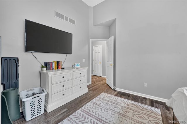 16130 Aspen Hollow Drive, Fenton Charter Township, MI 48430