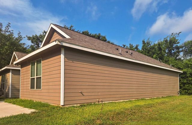 11781 White Cedar Street, Willis, TX 77318