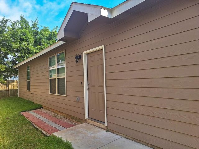 11781 White Cedar Street, Willis, TX 77318