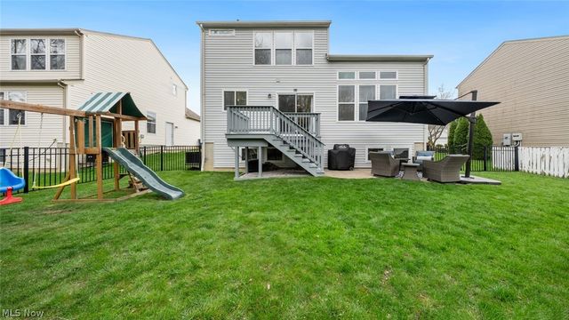 9660 Sunray Dr Drive, Olmsted Twp, OH 44138
