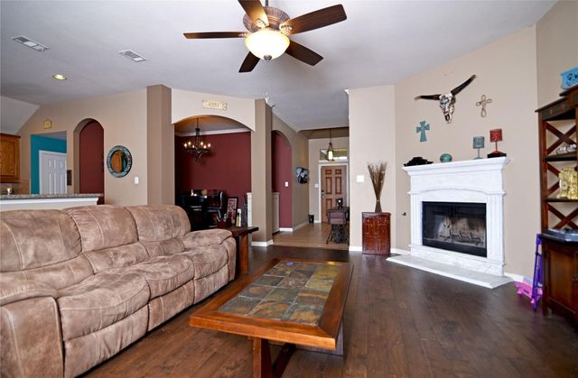 122 Chinaberry Trail, Forney, TX 75126