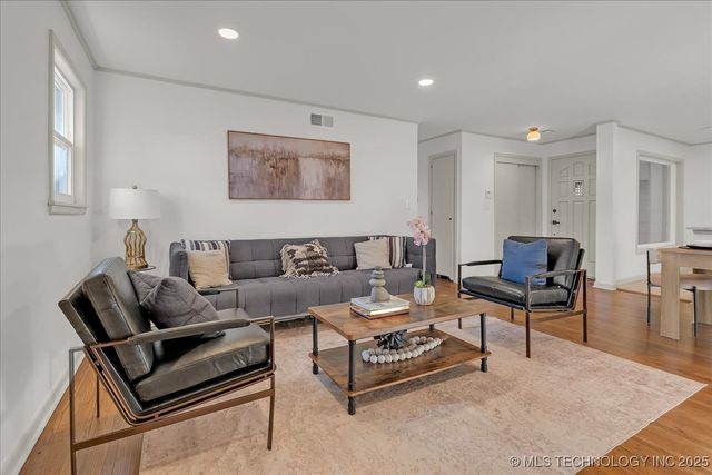 5749 E 26th Street, Tulsa, OK 74114