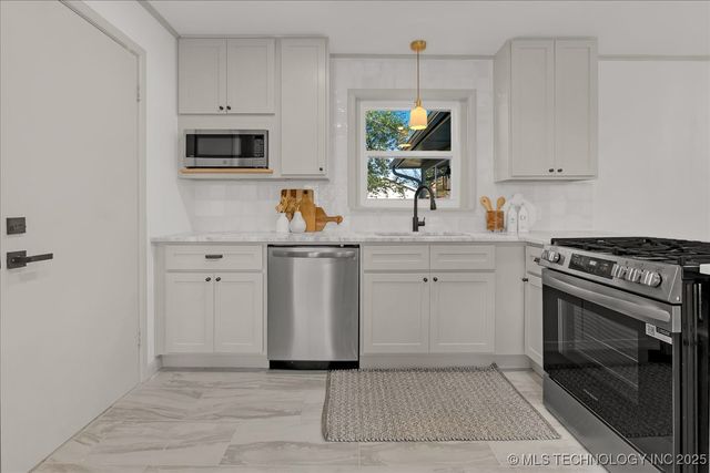 5749 E 26th Street, Tulsa, OK 74114