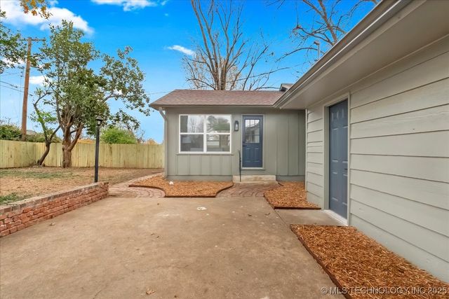 5749 E 26th Street, Tulsa, OK 74114