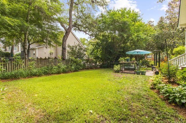 2001 Carriage Way, Summerville, SC 29485