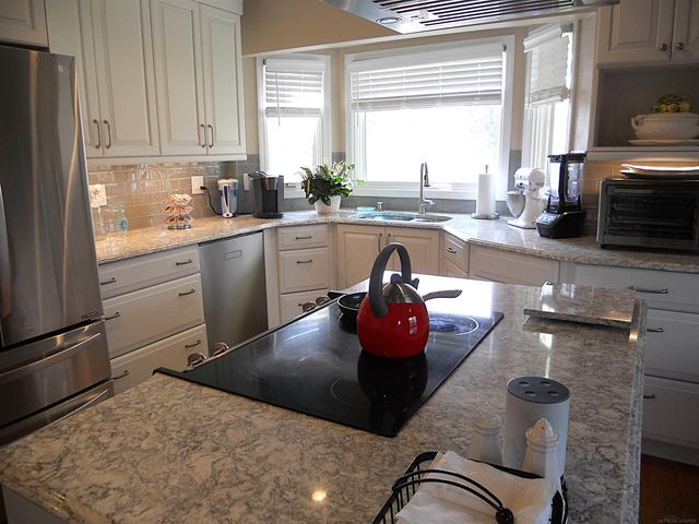 10690 Oxbow Heights Drive, White Lake, MI 48386