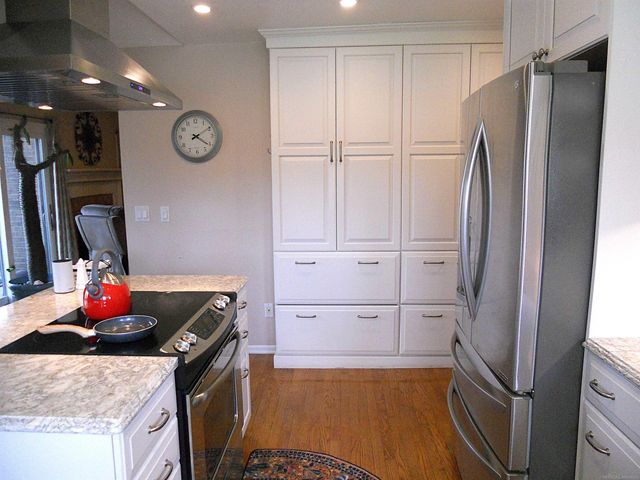 10690 Oxbow Heights Drive, White Lake, MI 48386