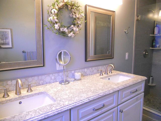 10690 Oxbow Heights Drive, White Lake, MI 48386