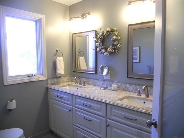 10690 Oxbow Heights Drive, White Lake, MI 48386