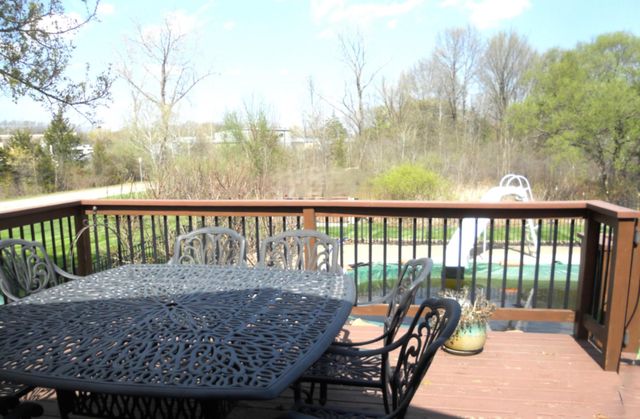 10690 Oxbow Heights Drive, White Lake, MI 48386