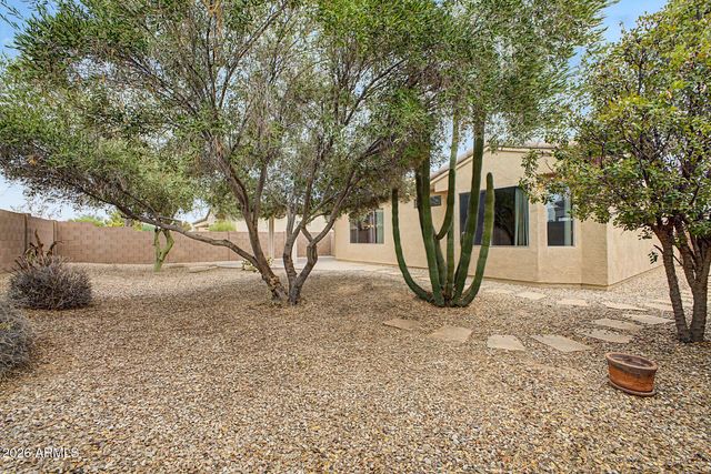 16492 W CHUPAROSA Lane, Surprise, AZ 85387