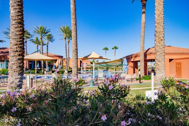 16492 W CHUPAROSA Lane, Surprise, AZ 85387
