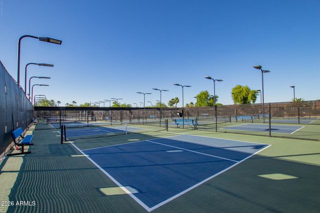 16492 W CHUPAROSA Lane, Surprise, AZ 85387
