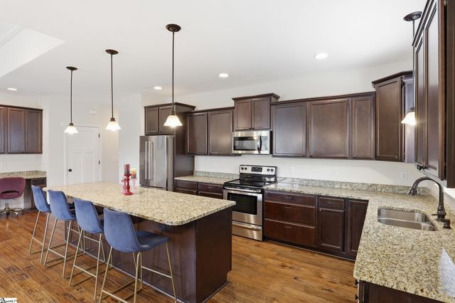 9 Gamesford Court, Simpsonville, SC 29680