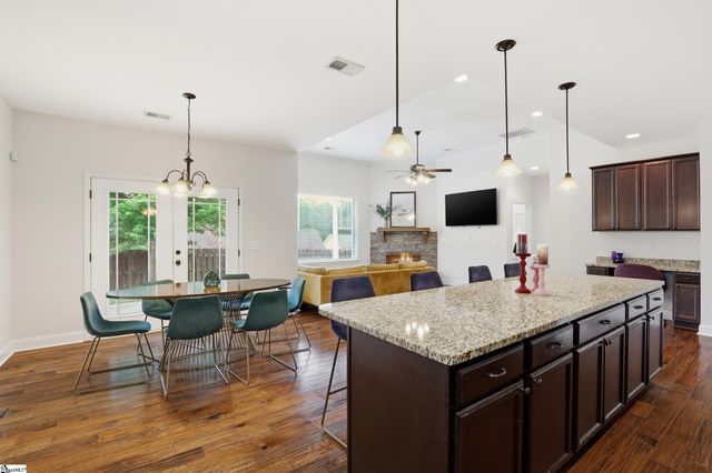 9 Gamesford Court, Simpsonville, SC 29680