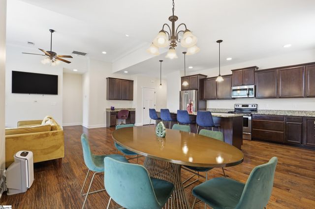 9 Gamesford Court, Simpsonville, SC 29680