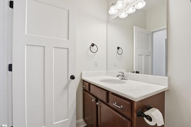 9 Gamesford Court, Simpsonville, SC 29680