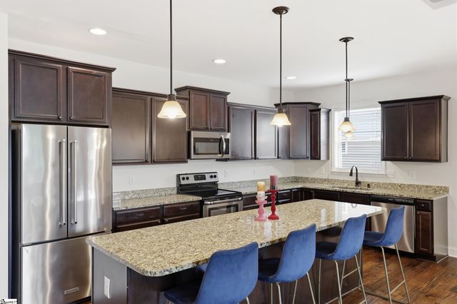 9 Gamesford Court, Simpsonville, SC 29680