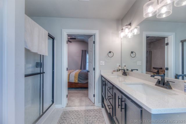 1422 E 149th Place S, Glenpool, OK 74008