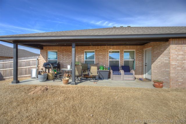 1422 E 149th Place S, Glenpool, OK 74008