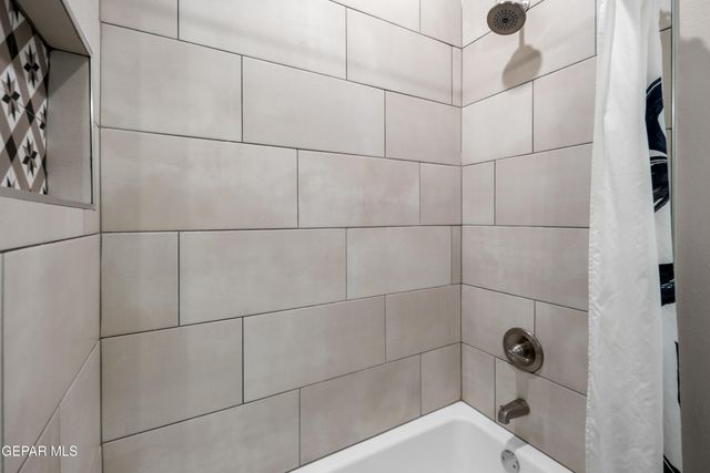 621 La Entrada Circle, Santa Teresa, NM 88008