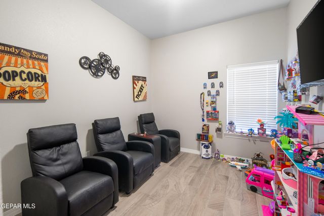621 La Entrada Circle, Santa Teresa, NM 88008