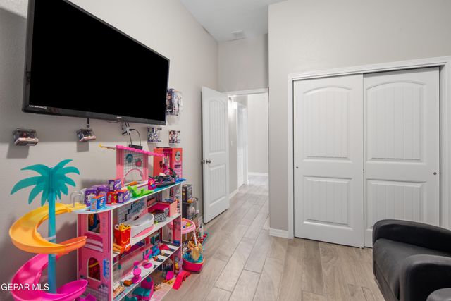 621 La Entrada Circle, Santa Teresa, NM 88008