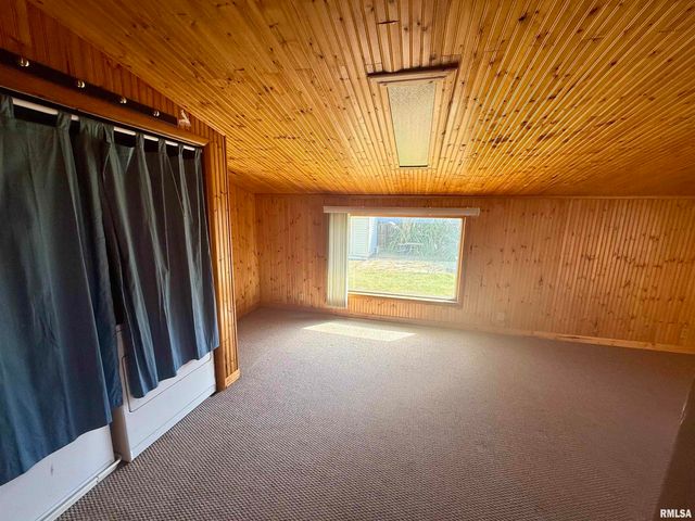 315 S JACKSON Street, Rushville, IL 62681