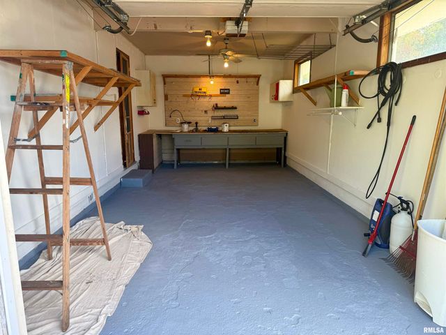 315 S JACKSON Street, Rushville, IL 62681