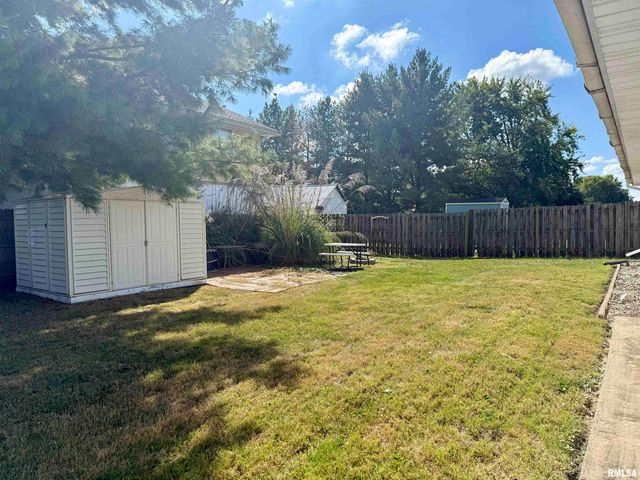 315 S JACKSON Street, Rushville, IL 62681