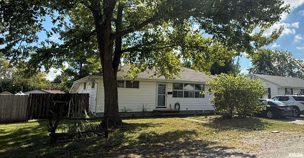 315 S JACKSON Street, Rushville, IL 62681