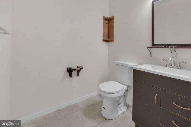 23 E OLEANDER DR, Mt Laurel, NJ 08054