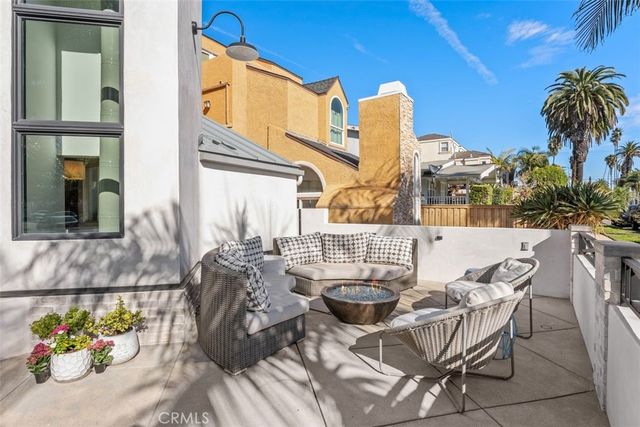 509 8th Street, Huntington Beach, CA 92648