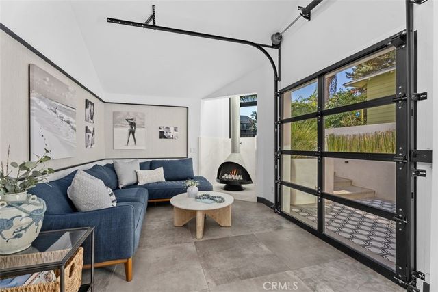 509 8th Street, Huntington Beach, CA 92648