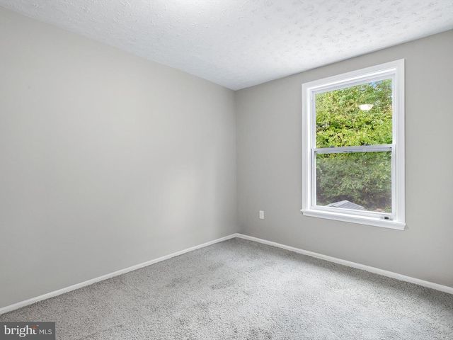 9410 CHIPPENHAM DR SW, Laurel, MD 20723