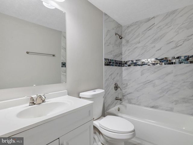 9410 CHIPPENHAM DR SW, Laurel, MD 20723