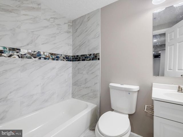 9410 CHIPPENHAM DR SW, Laurel, MD 20723