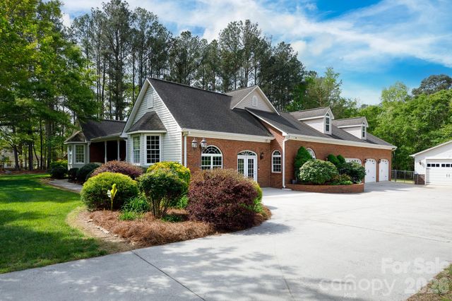4307 Edgeland Road, Edgemoor, SC 29712