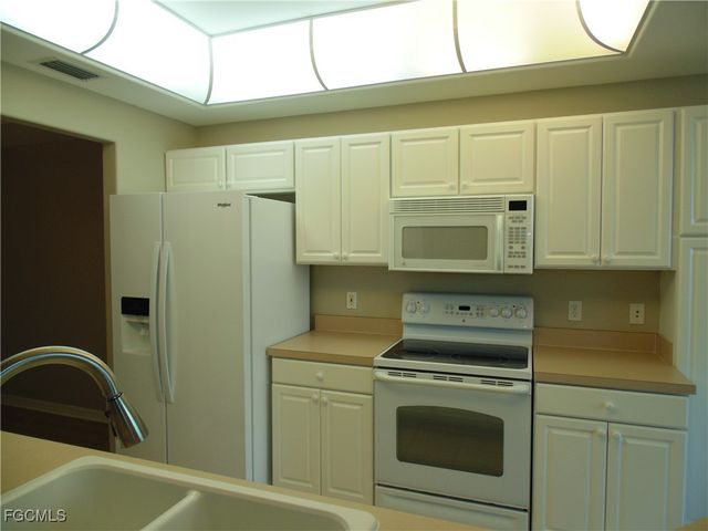 2615 Somerville LOOP 303, Cape Coral, FL 33901