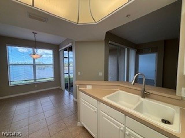 2615 Somerville LOOP 303, Cape Coral, FL 33901