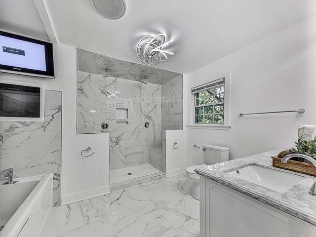 1564 Bubbling Creek Road, Brookhaven, GA 30319