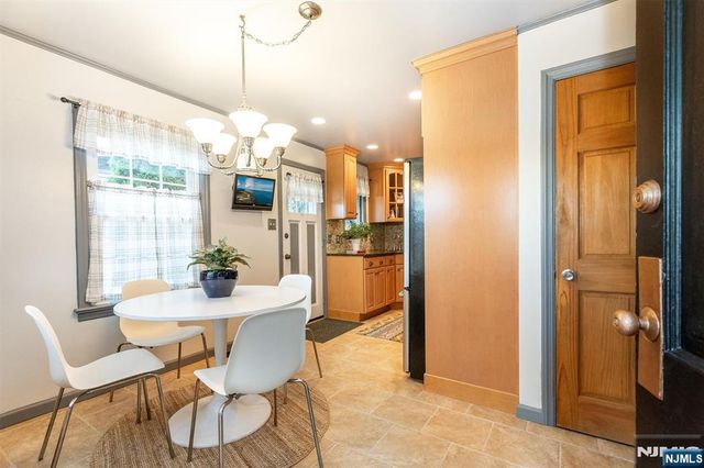 27 Gillespie Road, Bloomfield, NJ 07003