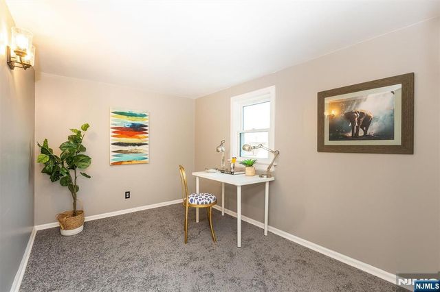 27 Gillespie Road, Bloomfield, NJ 07003